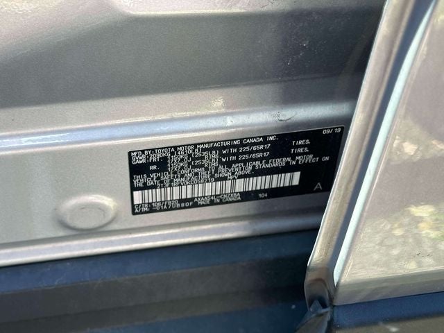 2019 Toyota RAV4 LE