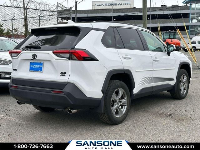 2022 Toyota RAV4 XLE