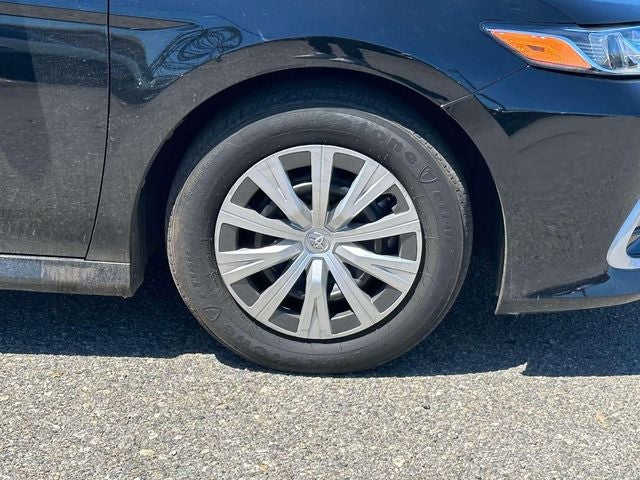 2023 Toyota Camry Hybrid LE
