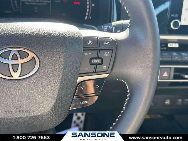 2025 Toyota Camry SE