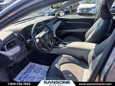 2020 Toyota Camry Hybrid XLE