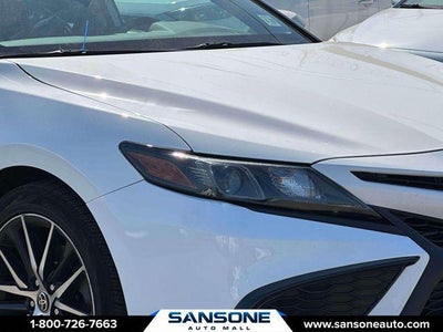 2022 Toyota Camry SE