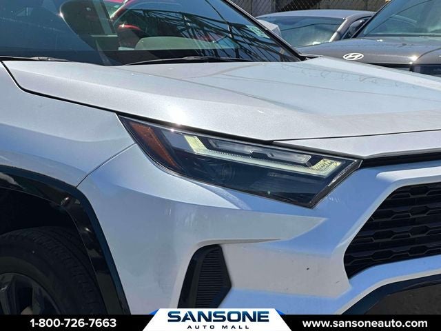 2023 Toyota RAV4 Hybrid SE
