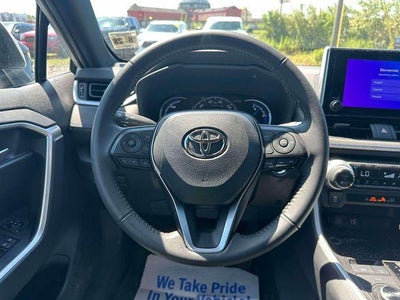2023 Toyota RAV4 Hybrid SE