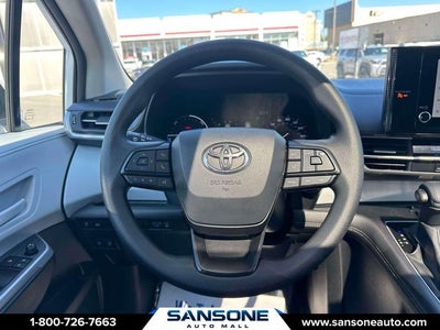 2025 Toyota Sienna LE 8 Passenger