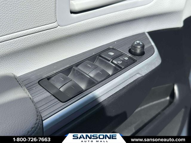 2025 Toyota Sienna LE 8 Passenger