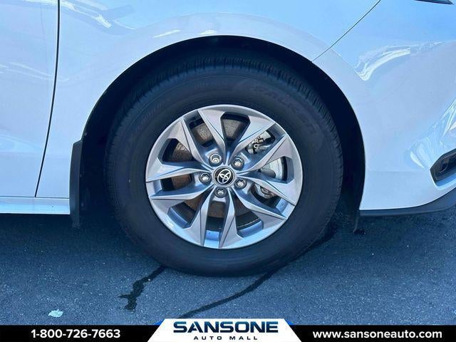2025 Toyota Sienna LE 8 Passenger