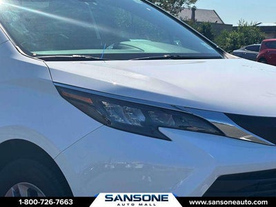 2025 Toyota Sienna LE 8 Passenger