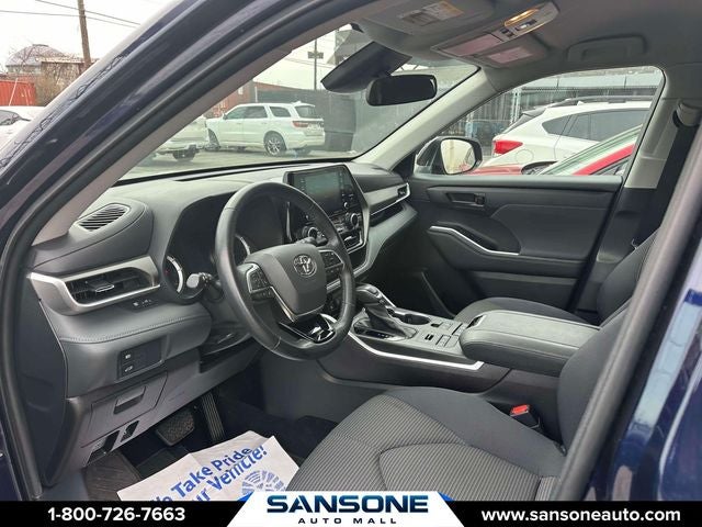 2021 Toyota Highlander LE