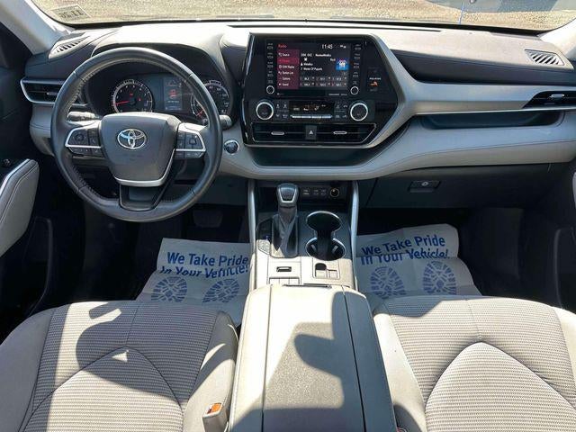 2022 Toyota Highlander LE