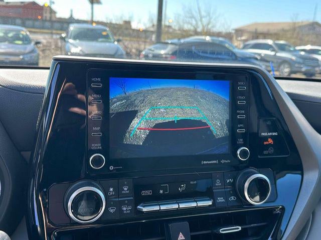 2022 Toyota Highlander LE