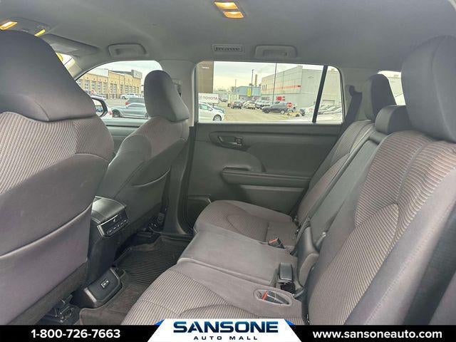 2022 Toyota Highlander LE