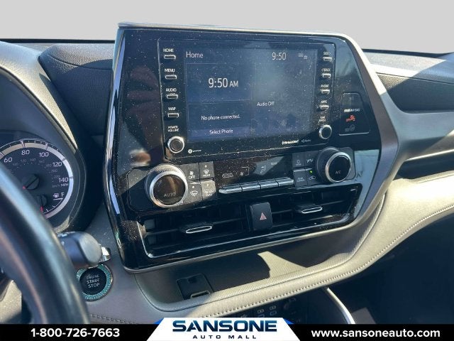 2022 Toyota Highlander LE