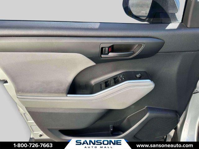 2021 Toyota Highlander LE