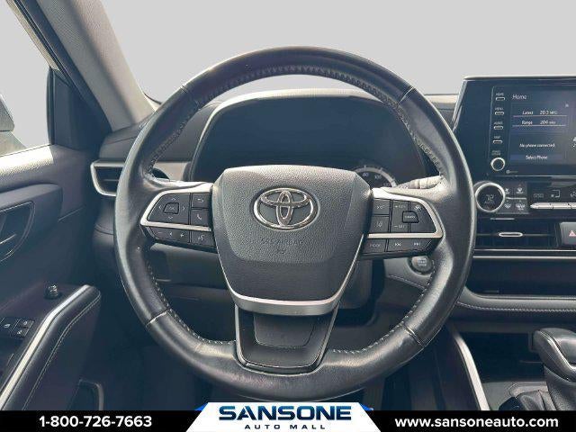 2022 Toyota Highlander LE