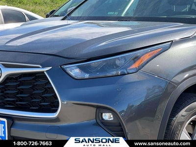 2022 Toyota Highlander LE