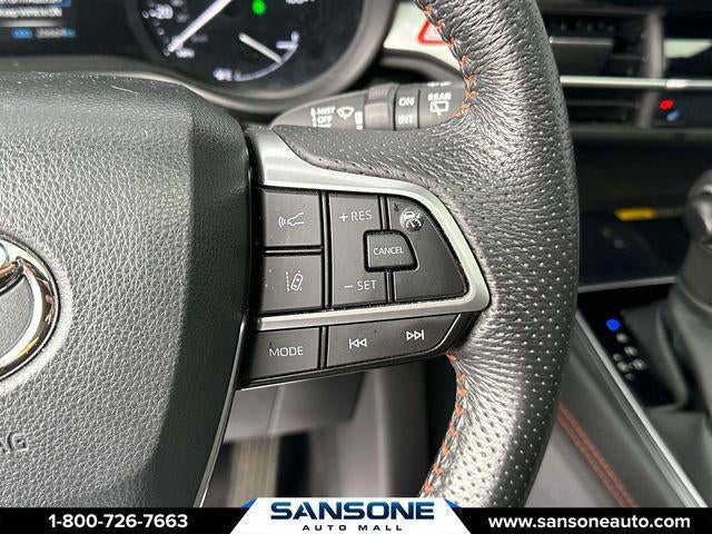 2022 Toyota Sienna XSE 7 Passenger