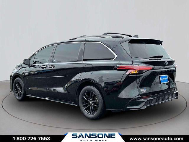 2022 Toyota Sienna XSE 7 Passenger