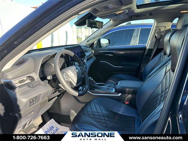 2025 Toyota Highlander Hybrid Platinum