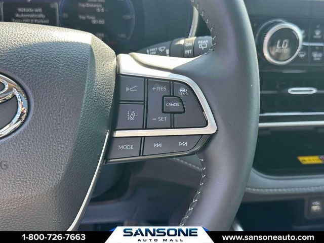 2026 Toyota Highlander Hybrid Platinum