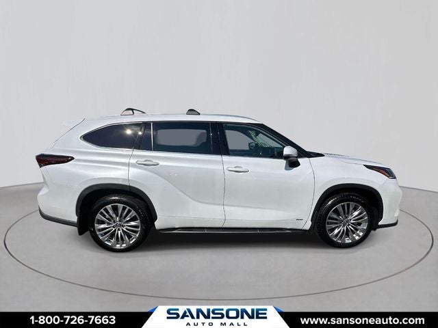 2026 Toyota Highlander Hybrid Platinum