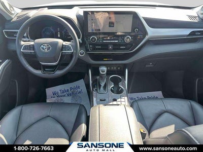 2026 Toyota Highlander Hybrid Platinum
