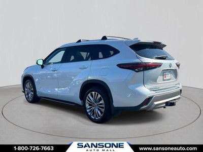 2026 Toyota Highlander Hybrid Platinum
