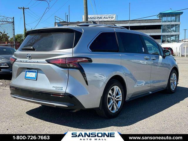 2024 Toyota Sienna Platinum 7 Passenger