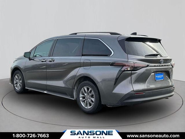 2024 Toyota Sienna XLE
