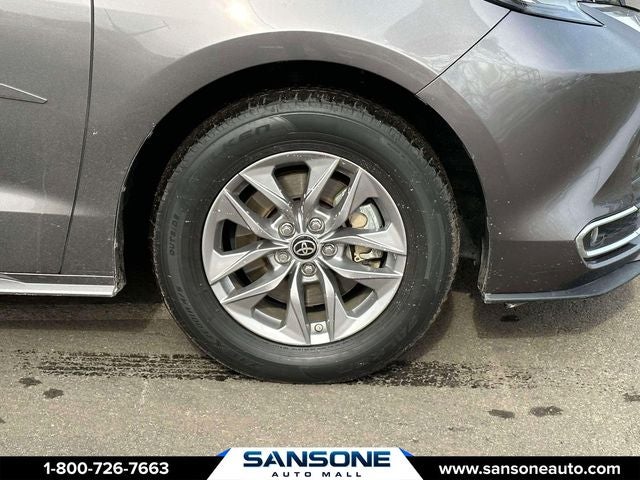 2024 Toyota Sienna XLE