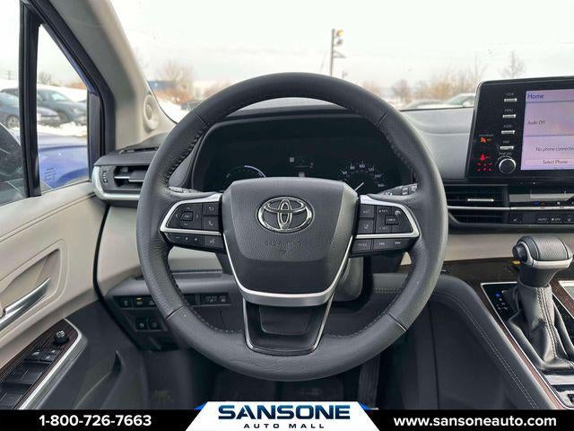 2024 Toyota Sienna XLE 8 Passenger