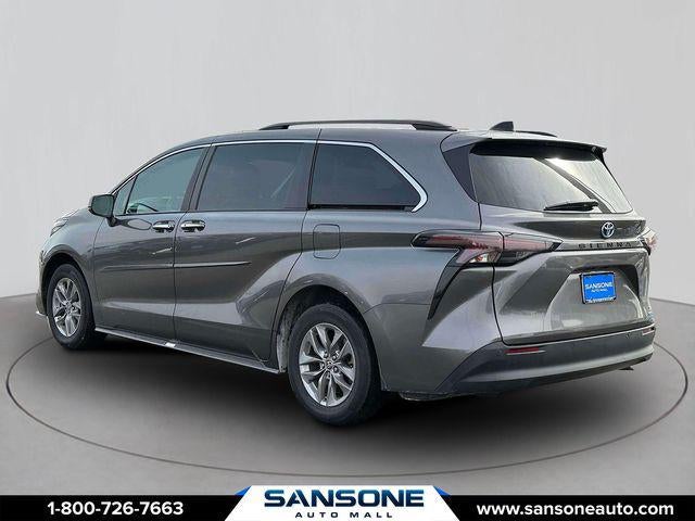 2024 Toyota Sienna XLE 8 Passenger