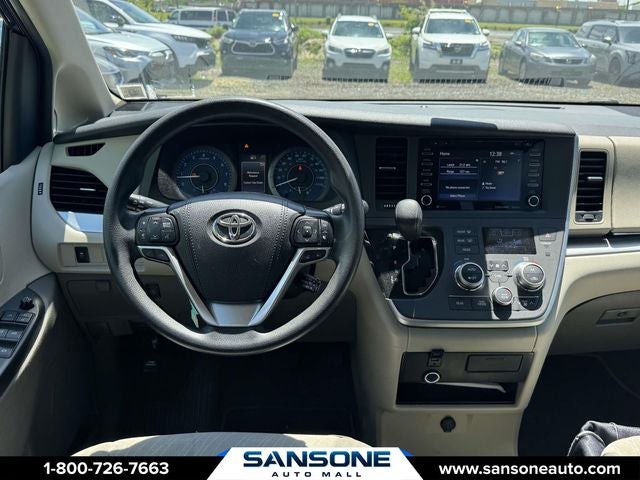 2020 Toyota Sienna LE 7 Passenger