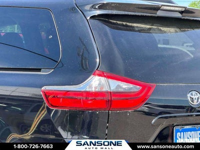 2020 Toyota Sienna LE 7 Passenger