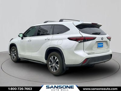 2024 Toyota Highlander Hybrid XLE