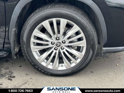 2025 Toyota Highlander Platinum