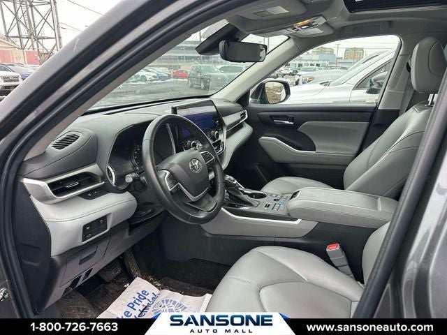 2023 Toyota Highlander XLE