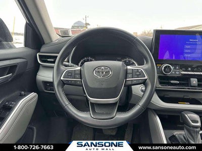 2023 Toyota Highlander XLE
