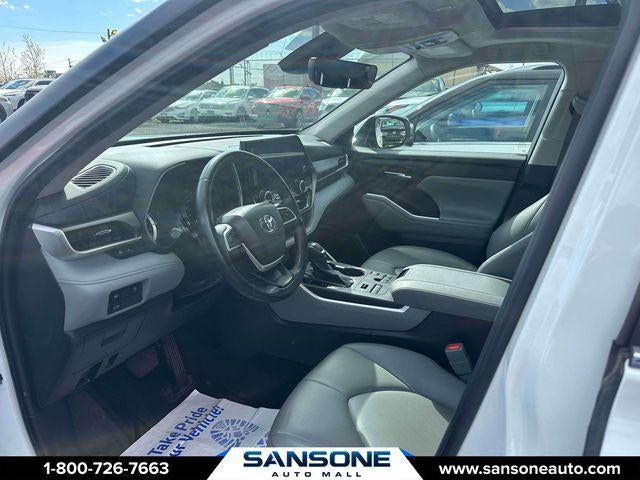 2023 Toyota Highlander XLE