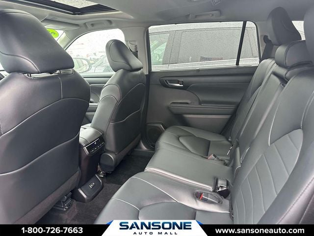 2025 Toyota Highlander XLE
