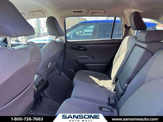 2024 Toyota Highlander LE