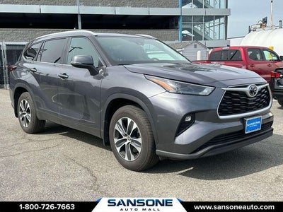 2025 Toyota Highlander XLE