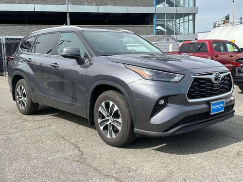 2025 Toyota Highlander XLE