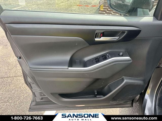 2025 Toyota Highlander XLE