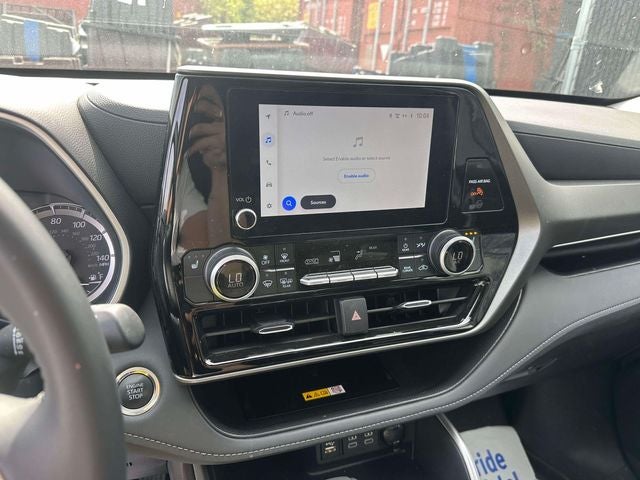 2025 Toyota Highlander XLE