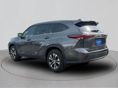 2025 Toyota Highlander XLE