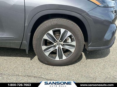 2025 Toyota Highlander XLE