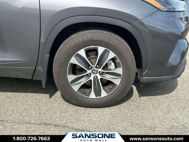 2025 Toyota Highlander XLE
