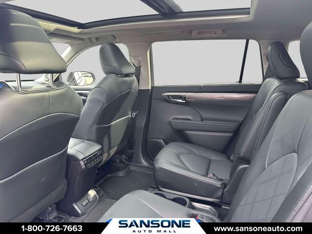 2025 Toyota Highlander Platinum