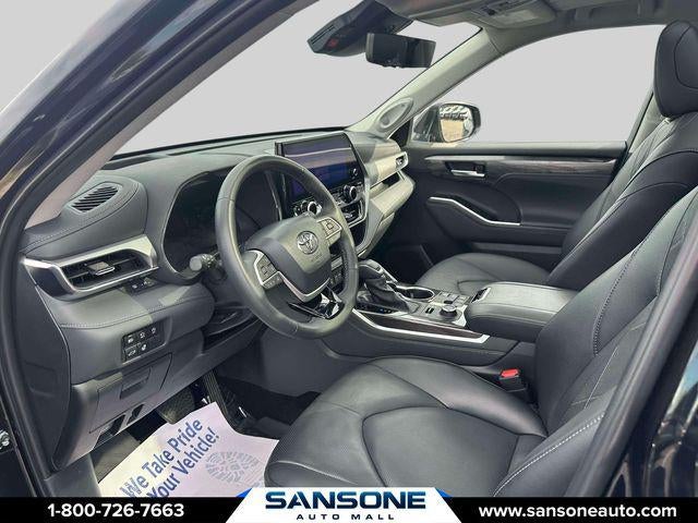 2025 Toyota Highlander Platinum
